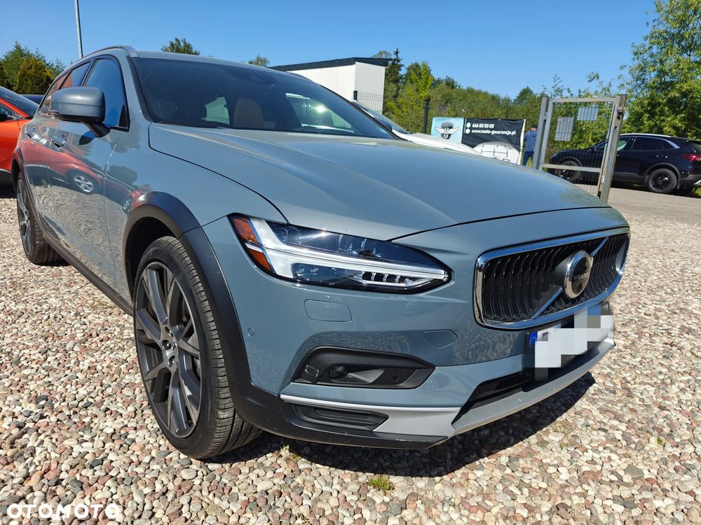 Volvo V90 Cross Country T6 AWD - 9