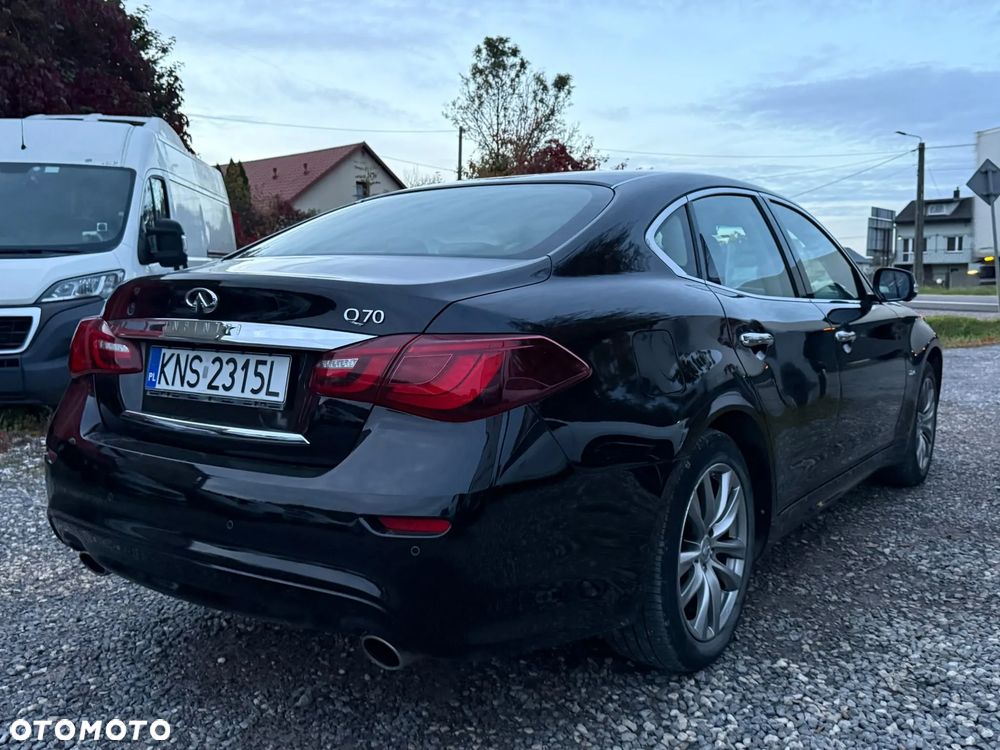 Infiniti Q70 2.2d - 7