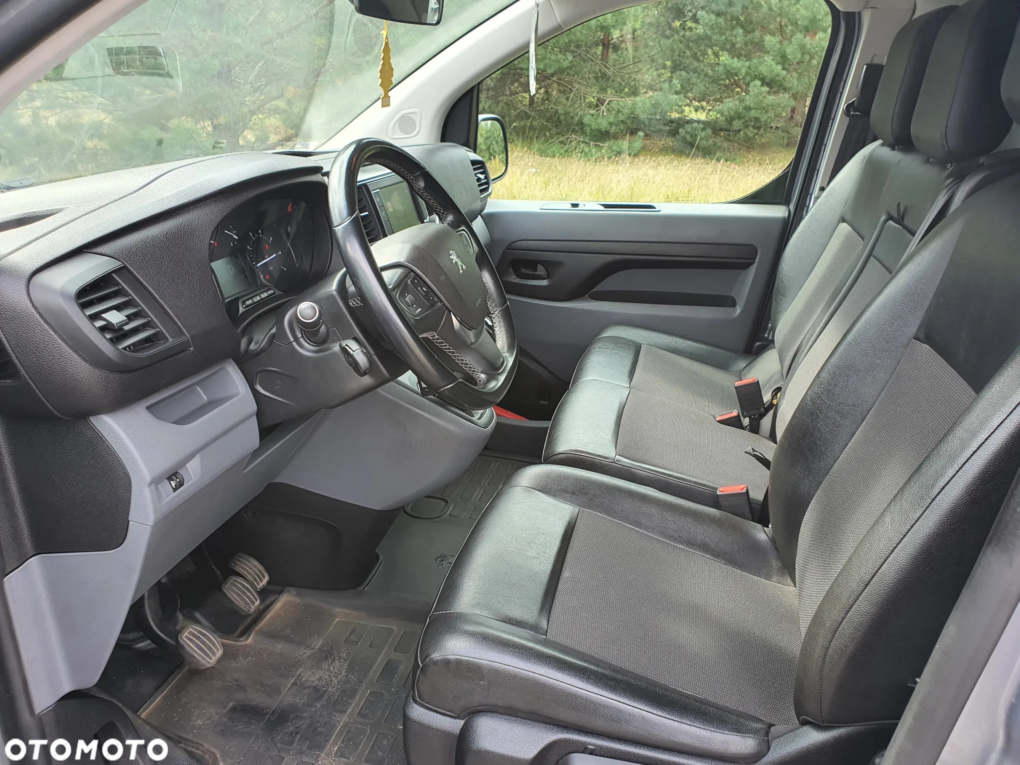 Peugeot EXPERT TRAVELLER - 13