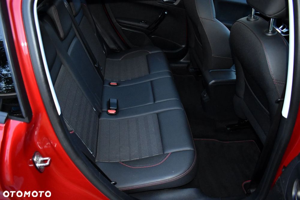 Peugeot 2008 PureTech 130 Stop&Start GT-Line Edition - 38