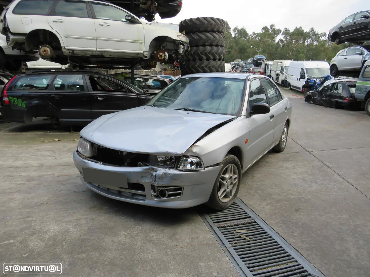 Mitsubishi Lancer VI 1.3 (75cv) de 2000 - Peças Usadas (8144) - 2