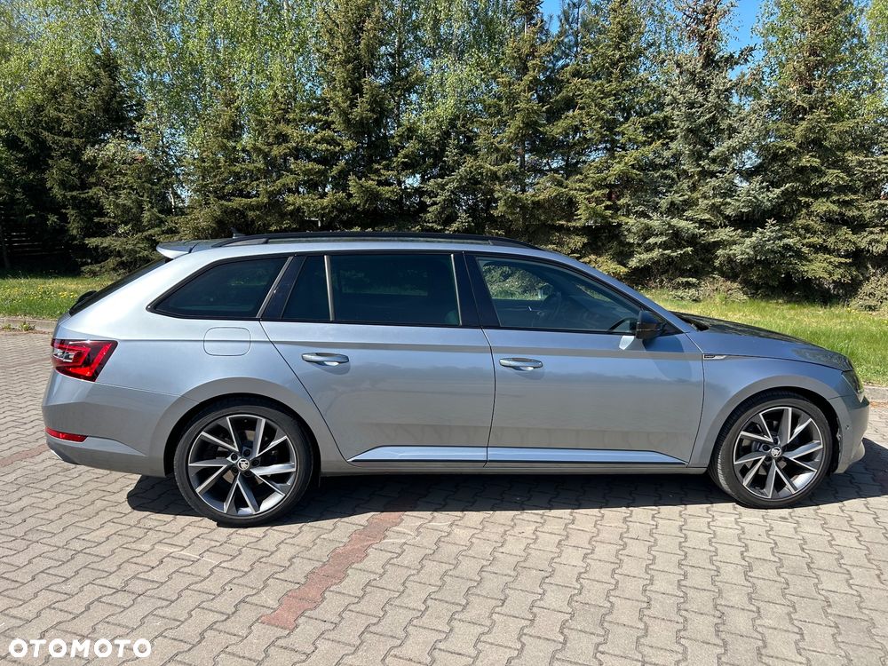 Skoda Superb 2.0 TDI DSG Sportline - 15