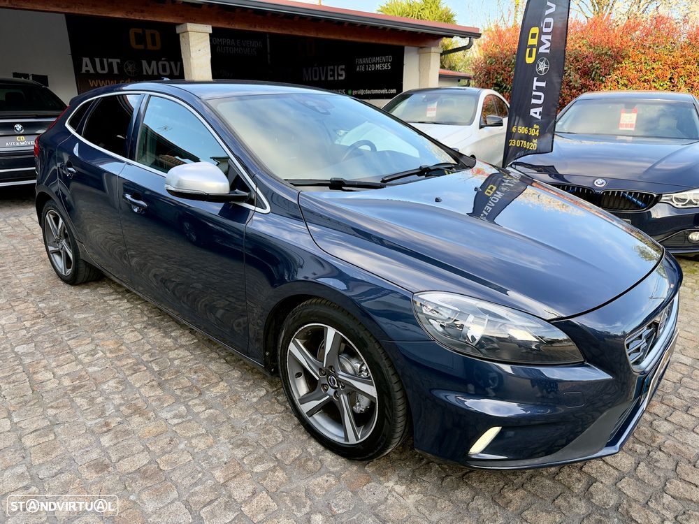 Volvo V40 D2 R Design - 30