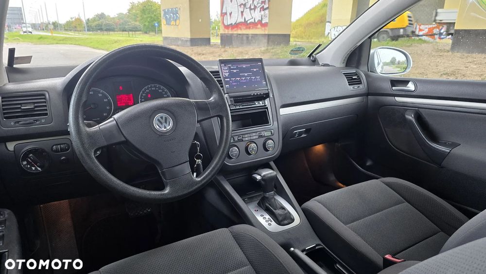 Volkswagen Golf V 2.0 FSI Comfortline DSG - 18