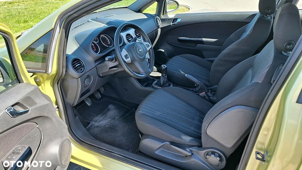 Opel Corsa - 13
