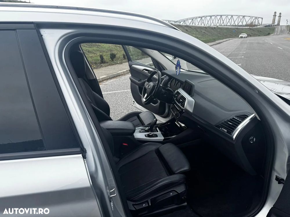 BMW X3 xDrive20i AT xLine - 8