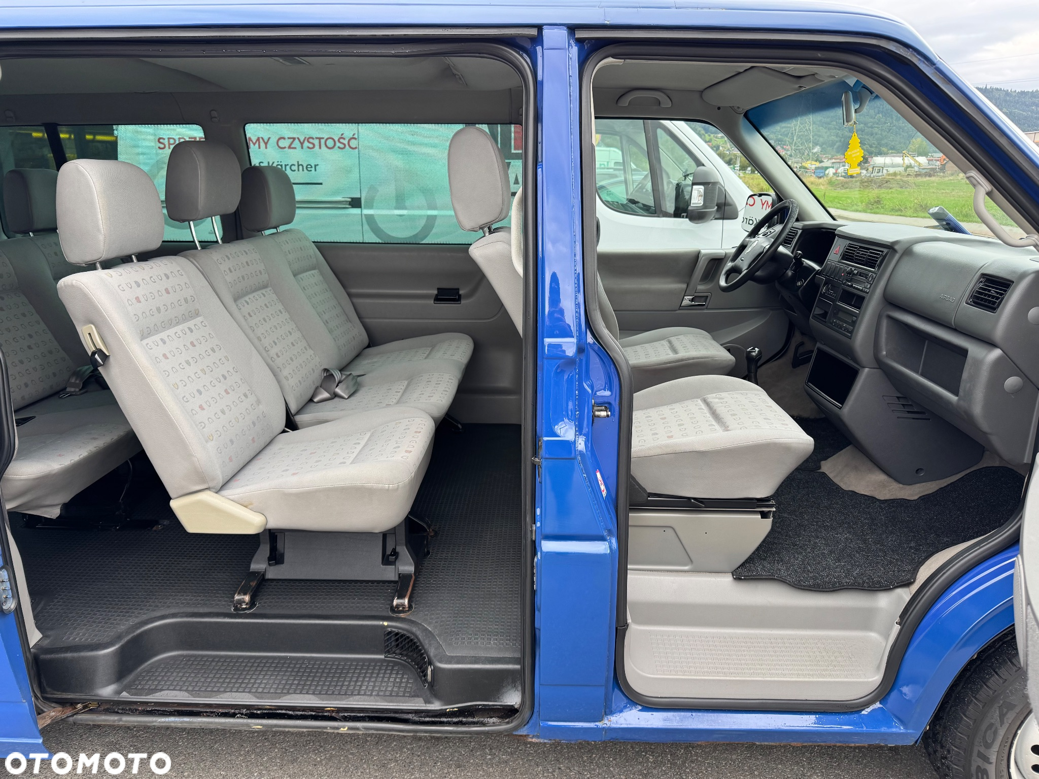 Volkswagen Caravelle TDI Basis / CL - 13