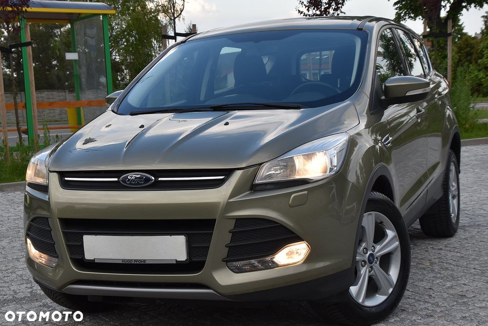 Ford Kuga - 1