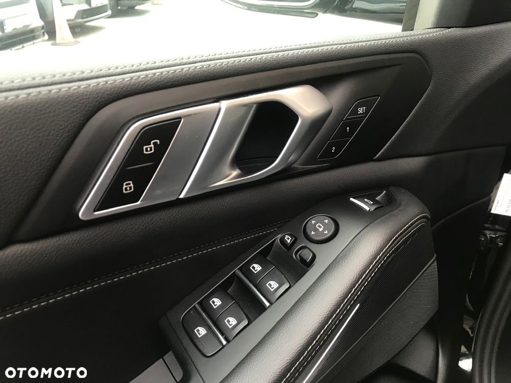 BMW X5 xDrive25d - 34