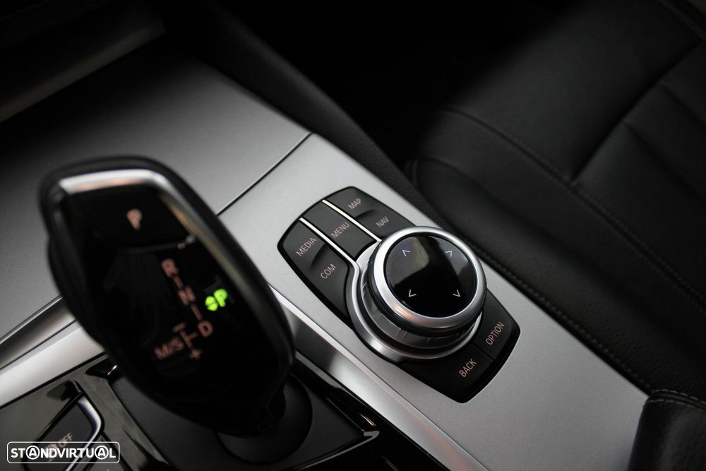 BMW 520 d Auto - 24