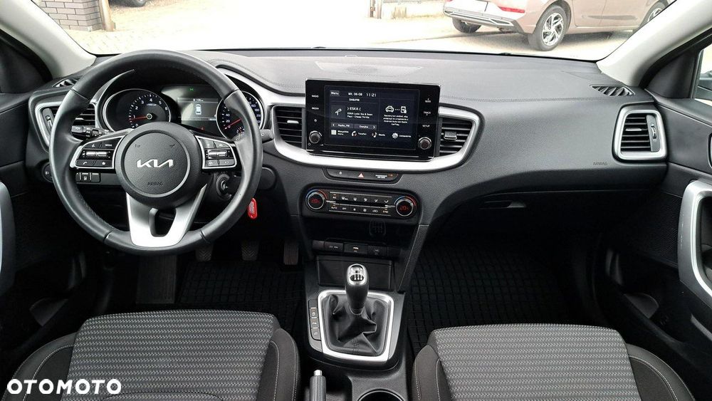 Kia Ceed 1.5 T-GDI M - 16