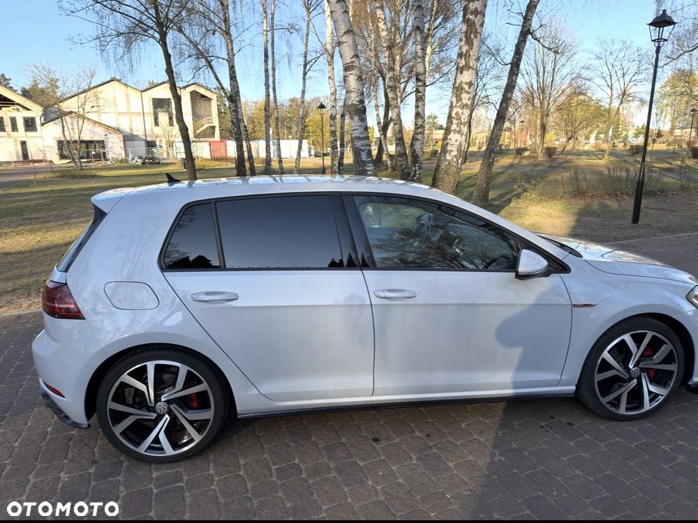 Volkswagen Golf GTI (BlueMotion Technology) DSG - 4