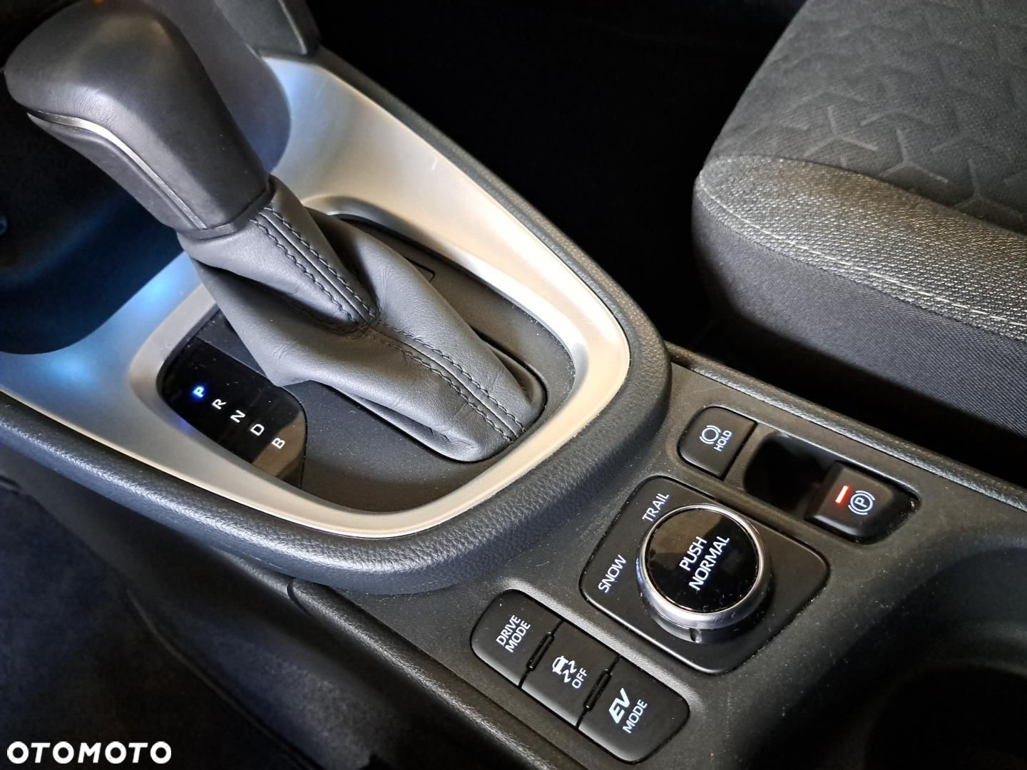 Toyota Yaris Cross - 17