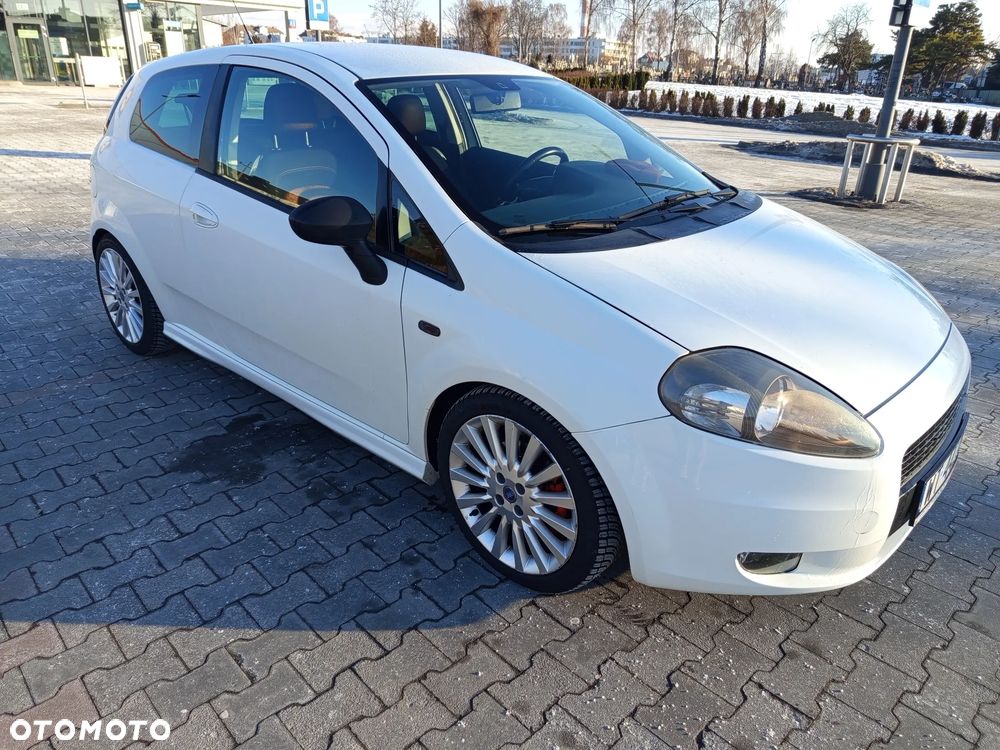 Fiat Grande Punto - 5