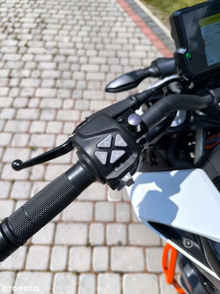 KTM Duke 125 - 14