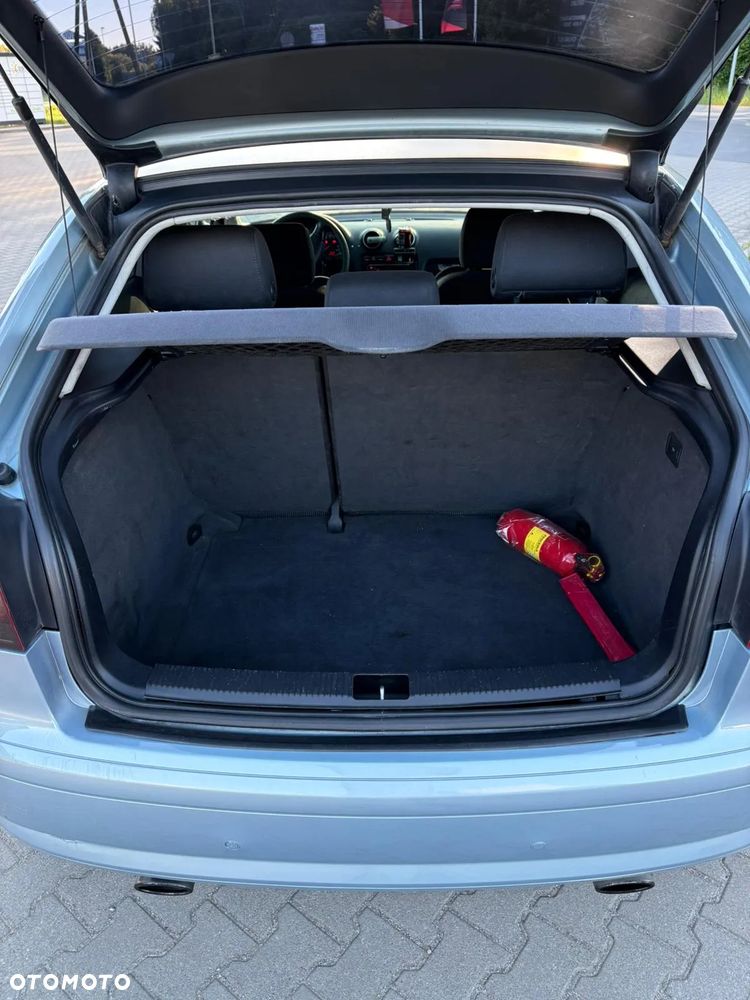 Audi A3 3-drzwiowe 2.0 FSI Ambiente - 9