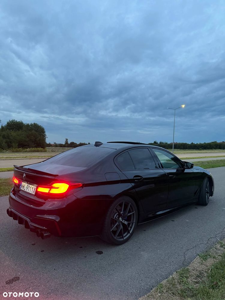 BMW Seria 5 540i xDrive - 7