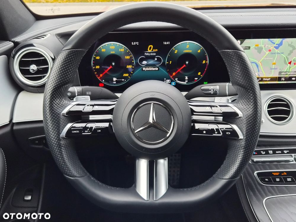 Mercedes-Benz Klasa E 220 d 4-Matic AMG - 18