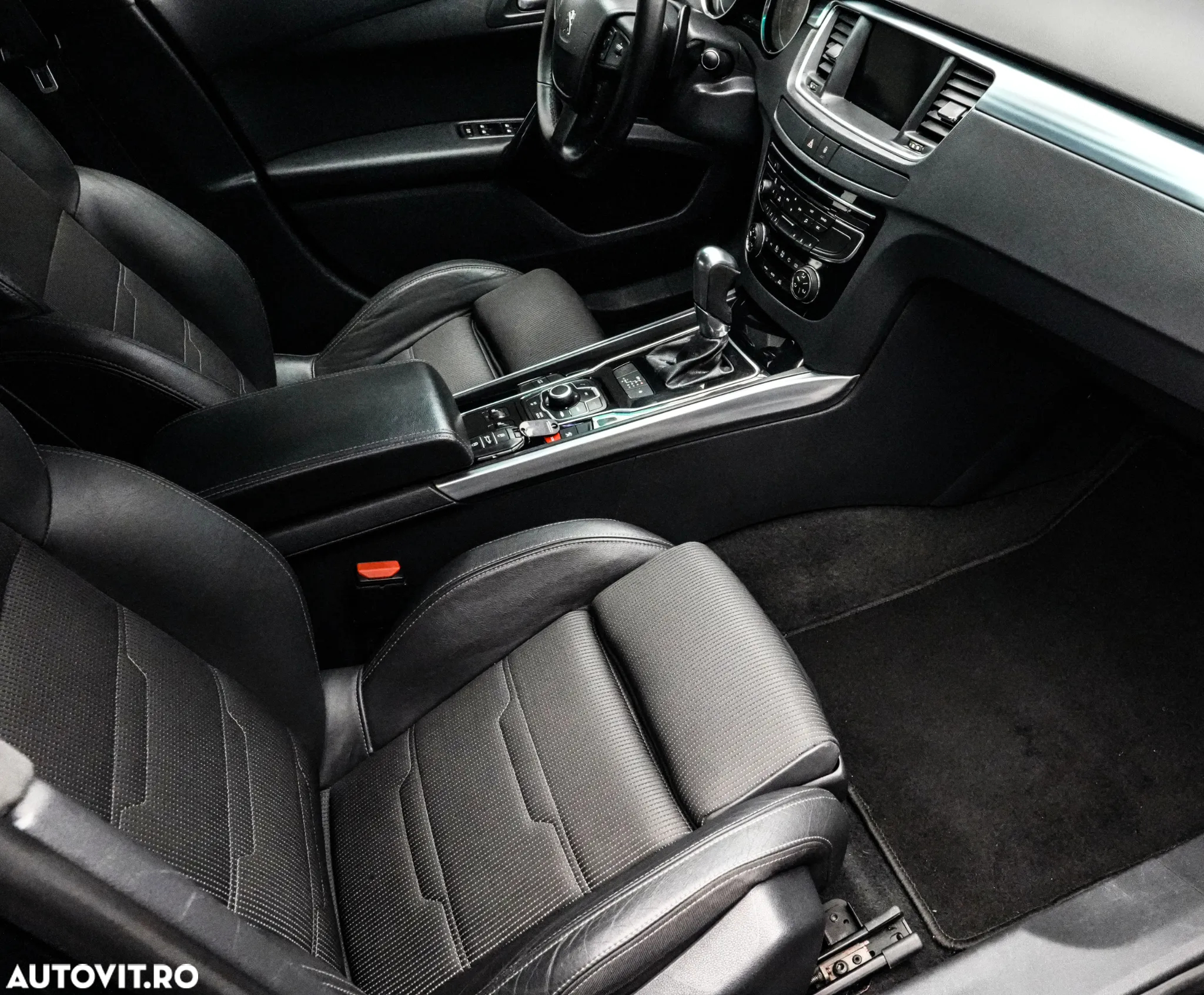 Peugeot 508 2.2 HDI FAP BVA GT - 12