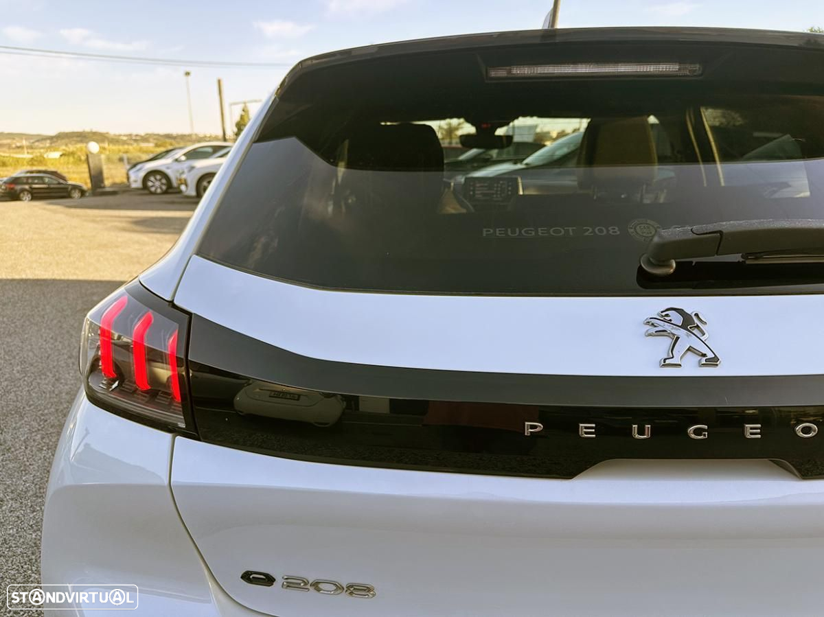 Peugeot e-208 50 kWh GT Line - 10