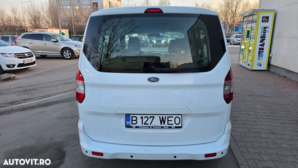Ford Tourneo Courier 1.5 TDCi Ambiente - 4