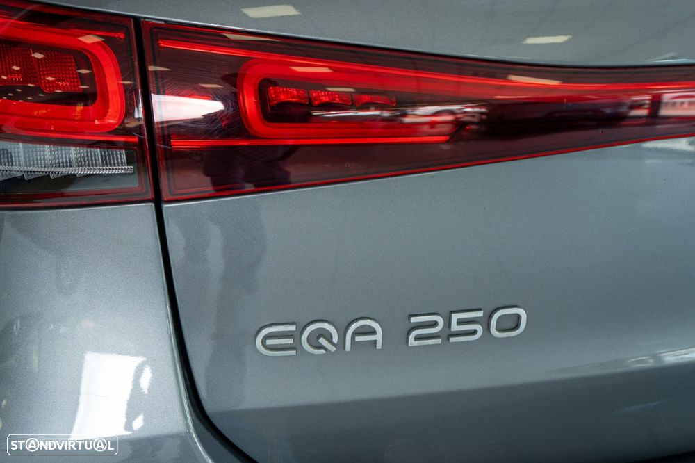 Mercedes-Benz EQA 250 AMG Line - 28