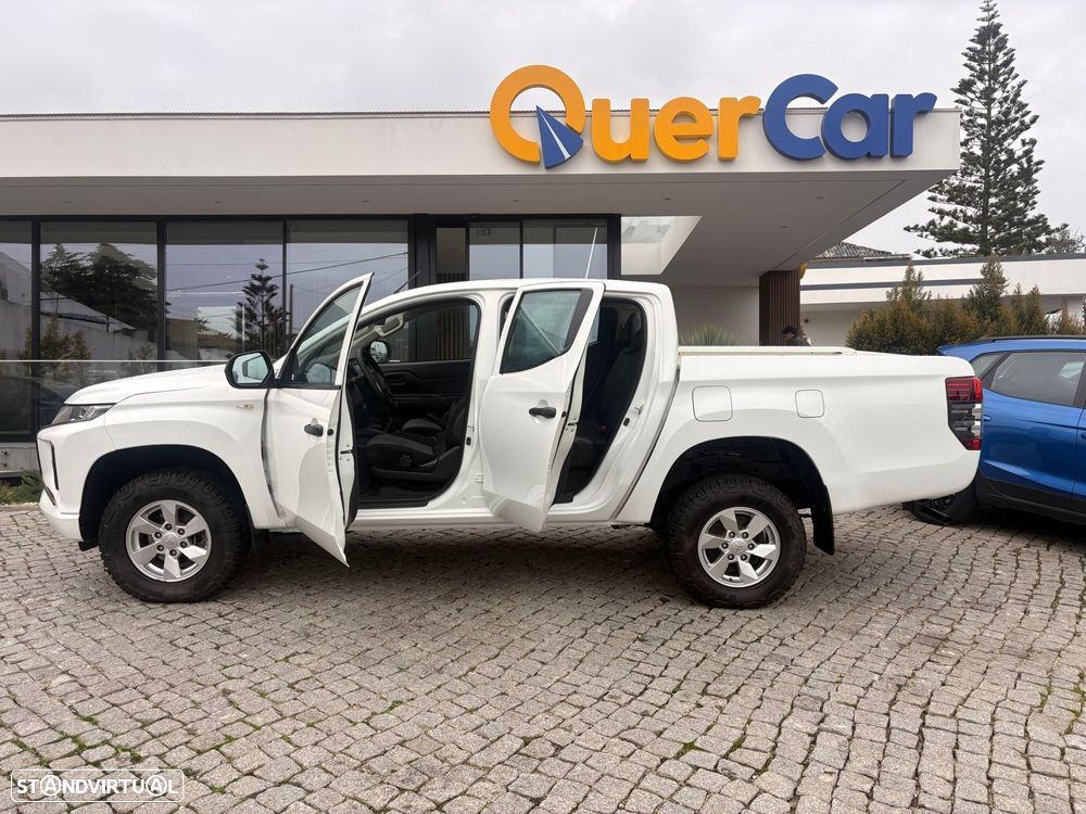 Mitsubishi L200 2.3 DI-D CD Invite Strakar Look 4WD - 8