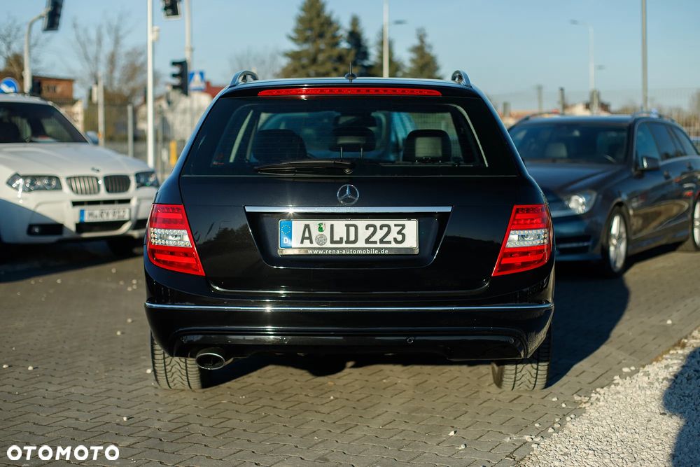 Mercedes-Benz Klasa C 200 (BlueEFFICIENCY) 7G-TRONIC Avantgarde - 9
