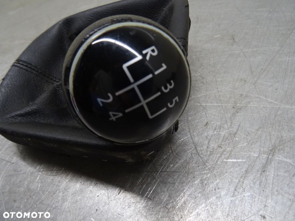 VW GOLF V 03-09 1.4MPI GAŁKA MIESZEK 1K0711113BA - 2