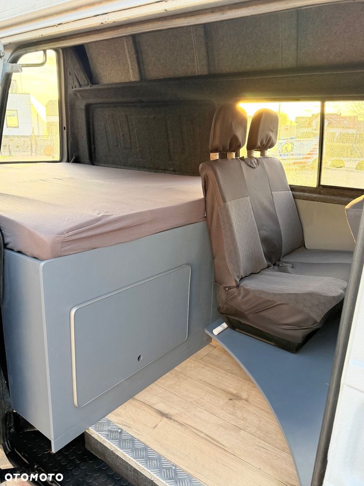 Volkswagen Transporter - 7