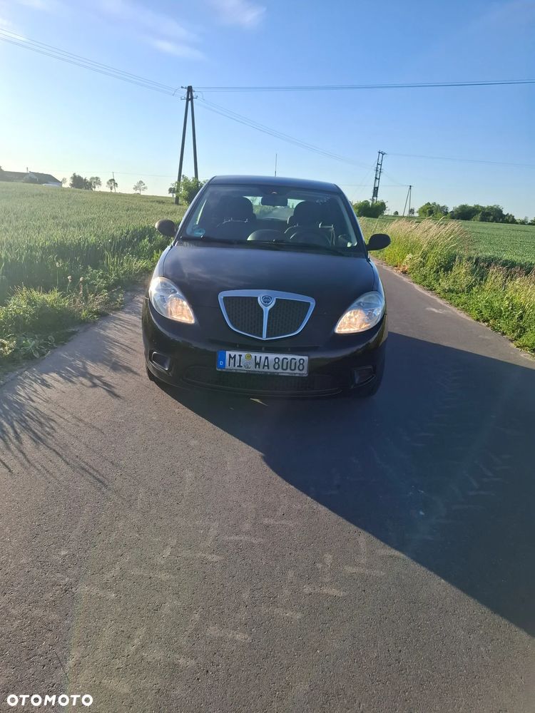 Lancia Ypsilon - 2