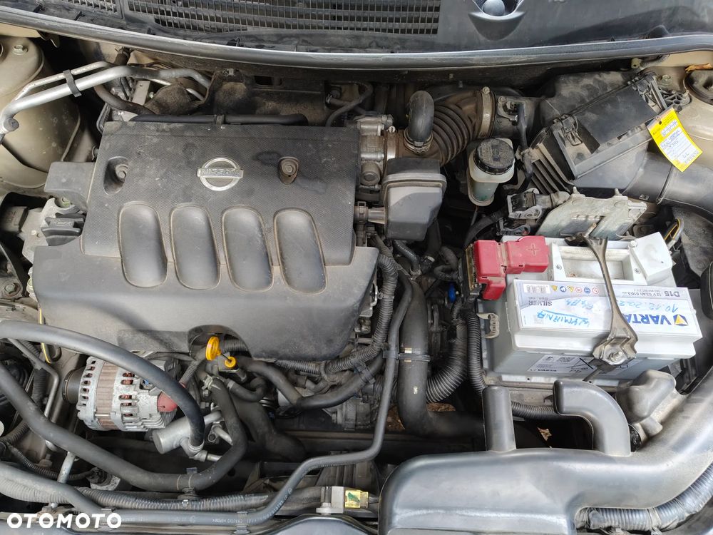 Nissan Qashqai 2.0 Visia - 8