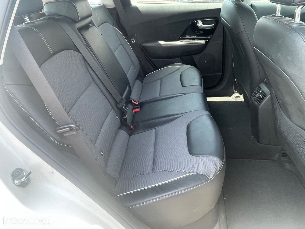 Kia e-Niro 64kWh - 12