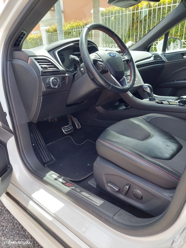 Ford Mondeo SW 2.0 TDCi ST-Line Powershift - 10