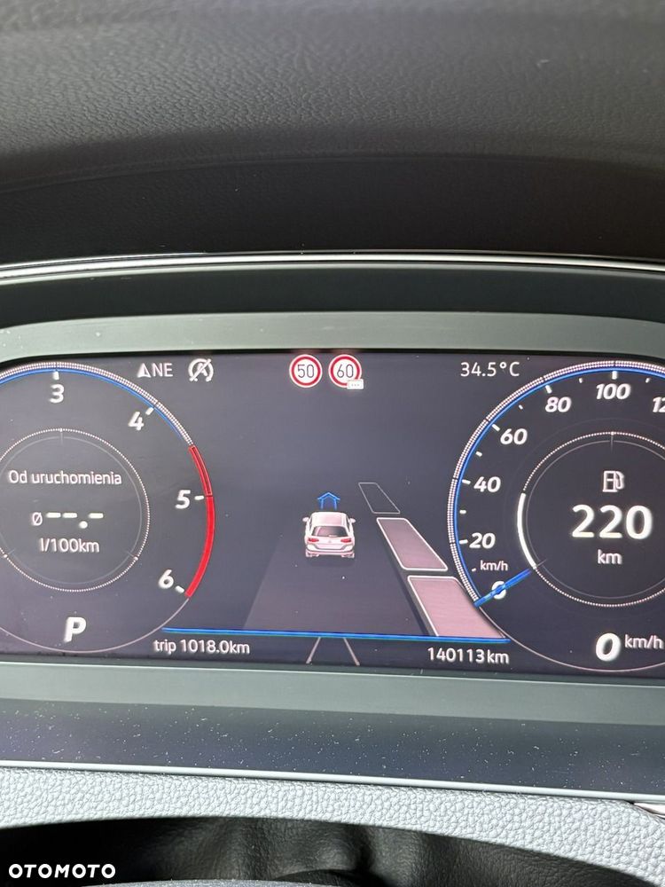 Volkswagen Passat - 25