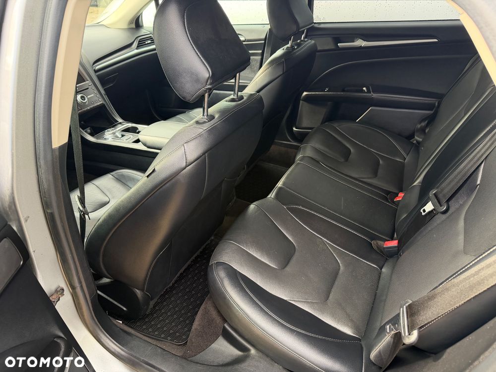 Ford Fusion ver-2-0-ecoboost-titanium - 10