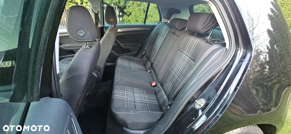 Volkswagen Golf 2.0 TDI 4Motion Sound - 14