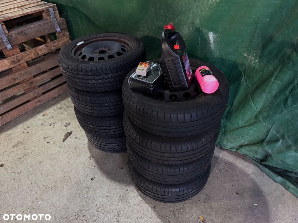 Ford Focus 1.8 Ghia - 27