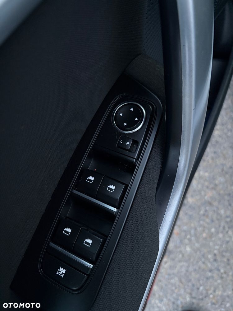 Kia Ceed 1.4 L Business Line - 31