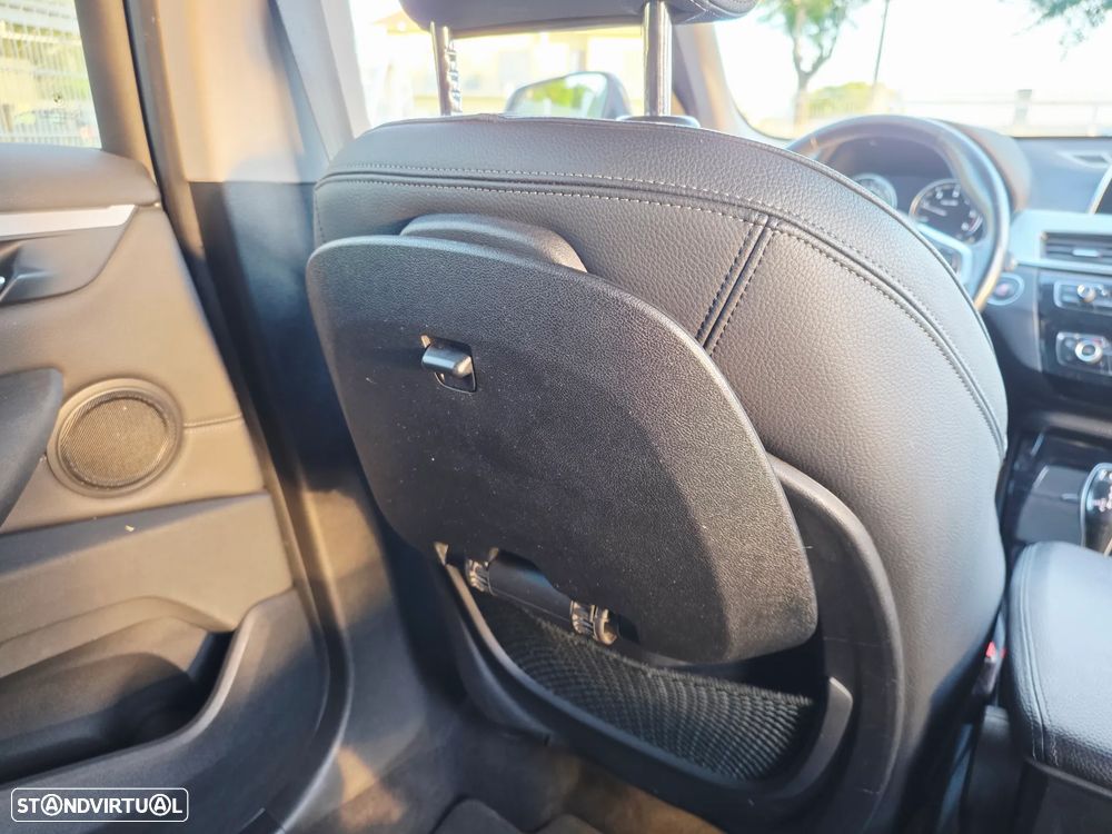 BMW X1 20 d xDrive Auto Line Sport - 16