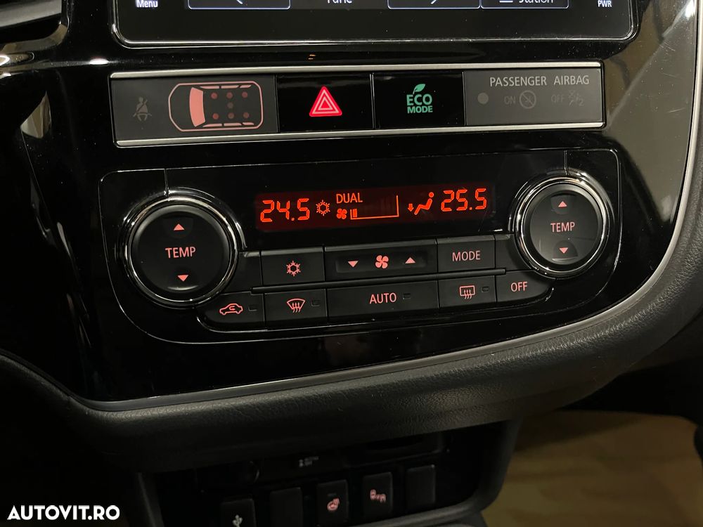 Mitsubishi Outlander 2.4 4WD Plug-In Hybrid Diamant - 19