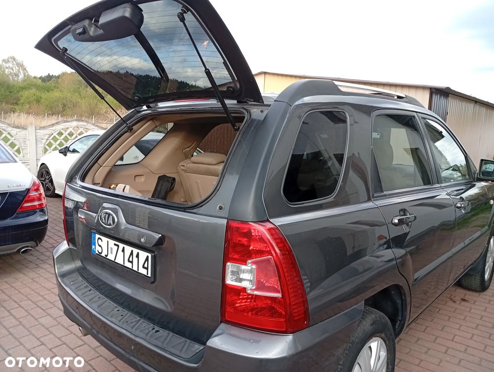 Kia Sportage 2.0 Tour - 25