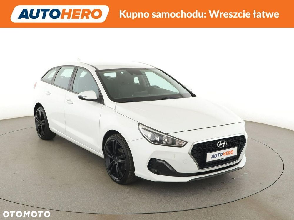 Hyundai i30 1.4 Pure - 11