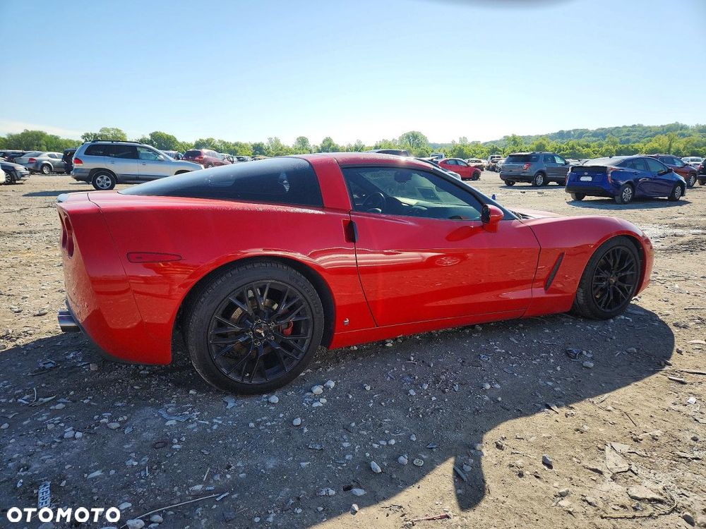 Chevrolet Corvette - 3
