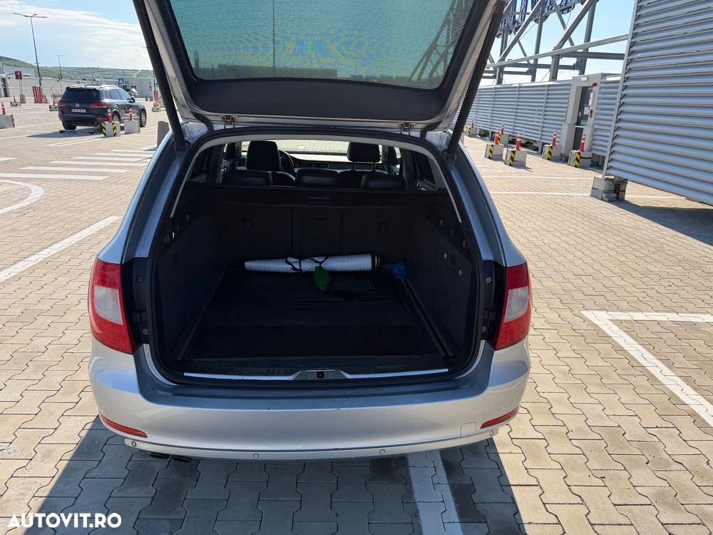 Skoda Superb 2.0 TDI Elegance DSG 4x4 - 6