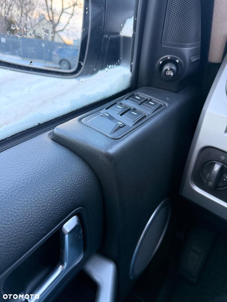 Land Rover Discovery TD V6 S - 13