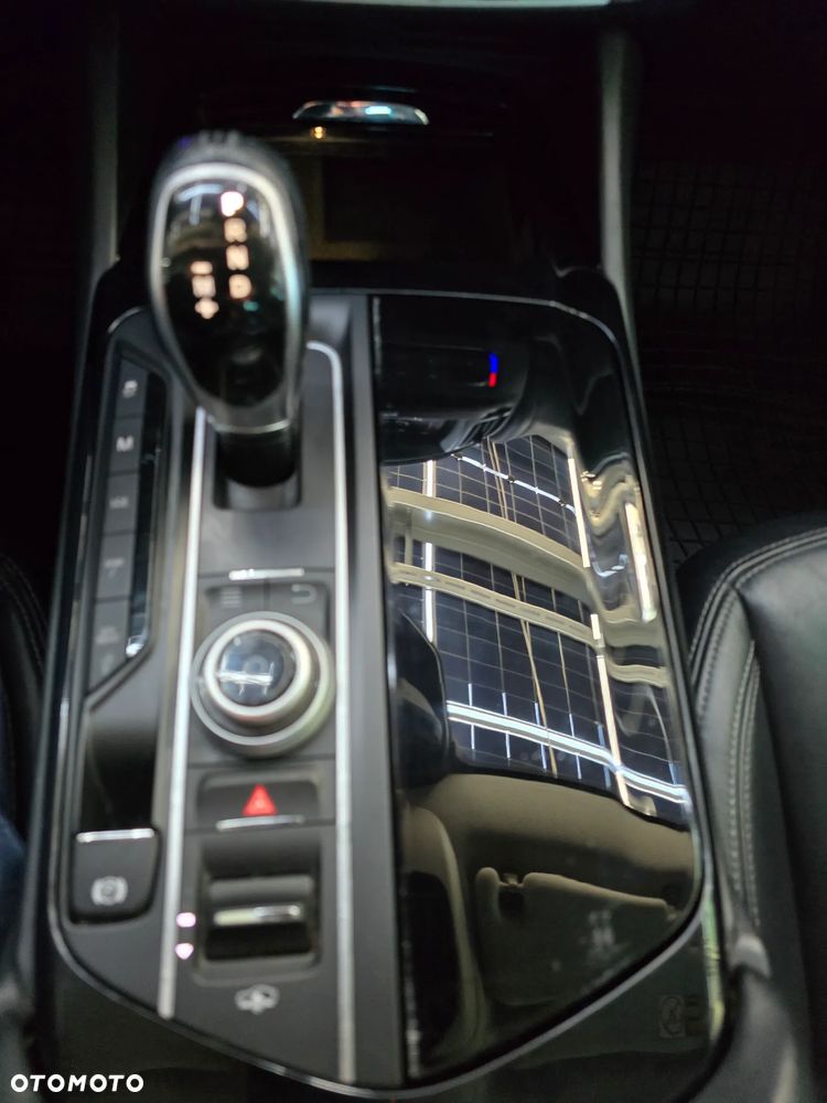 Maserati Levante S Q4 - 25