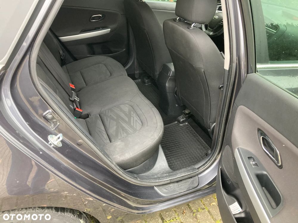 Kia Ceed Cee'd 1.6 GDI L - 14