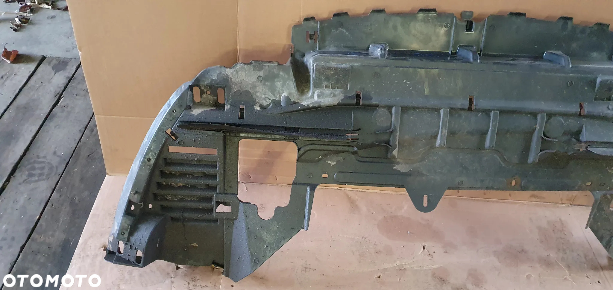 Osłona płyta pod zderzak przód Citroen C5 III 9688137680 9688137380 - 2