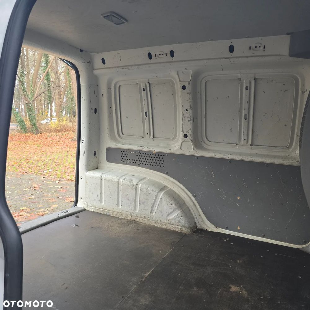 Volkswagen CADDY - 10